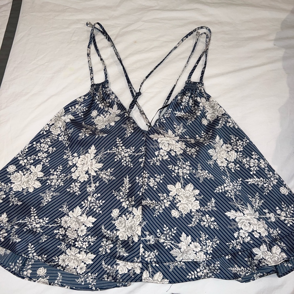 NWT floral ruffle tank top
